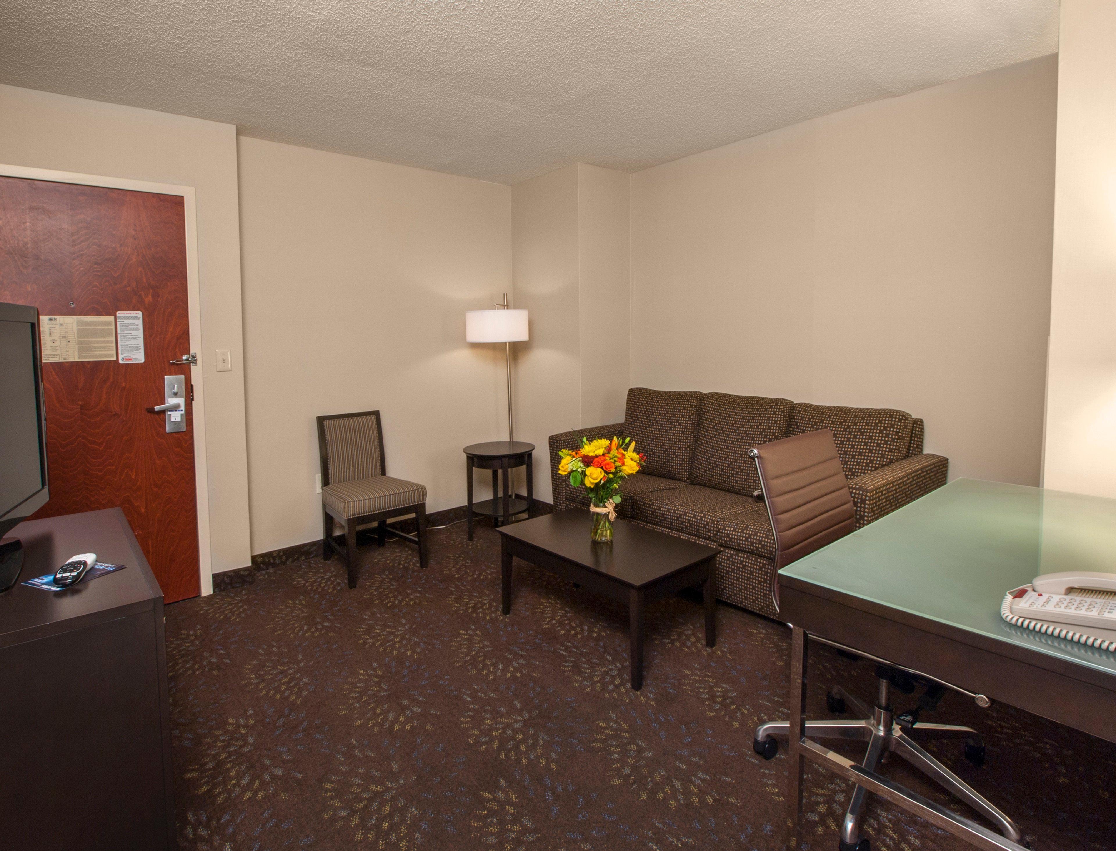 Holiday Inn Express & Suites Buffalo Airport, An Ihg Hotel Cheektowaga Exterior photo