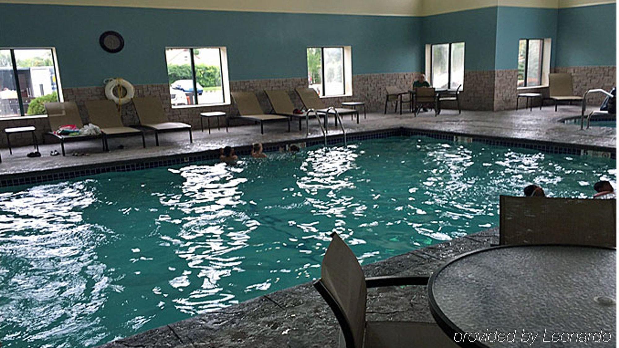 HOLIDAY INN EXPRESS HOTEL & SUITES BUFFALO-AIRPORT BUFFALO, NY 2* (United  States) - from US$ 128 | BOOKED