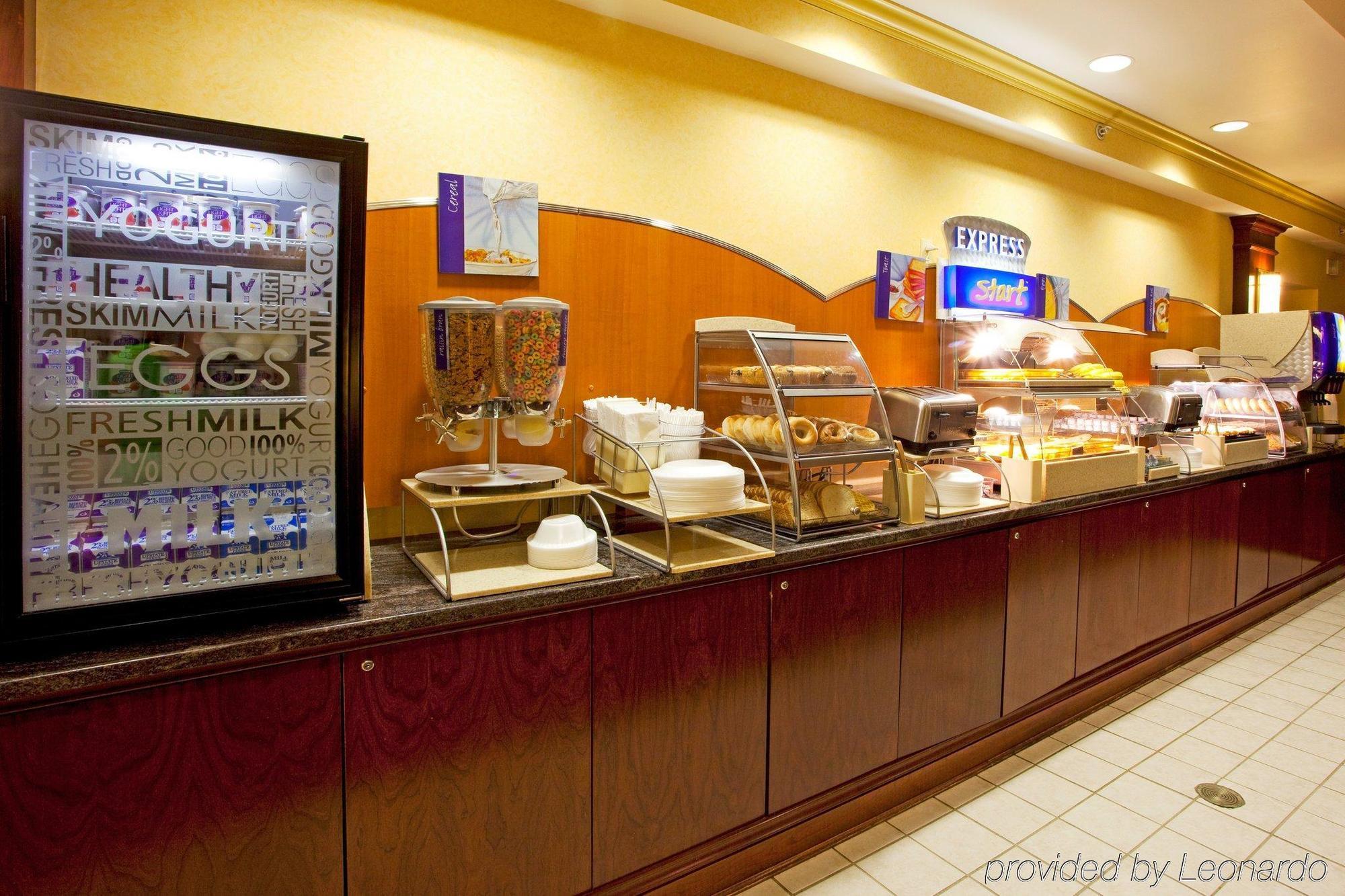 Holiday Inn Express & Suites Buffalo Airport, An Ihg Hotel Cheektowaga Restaurant photo