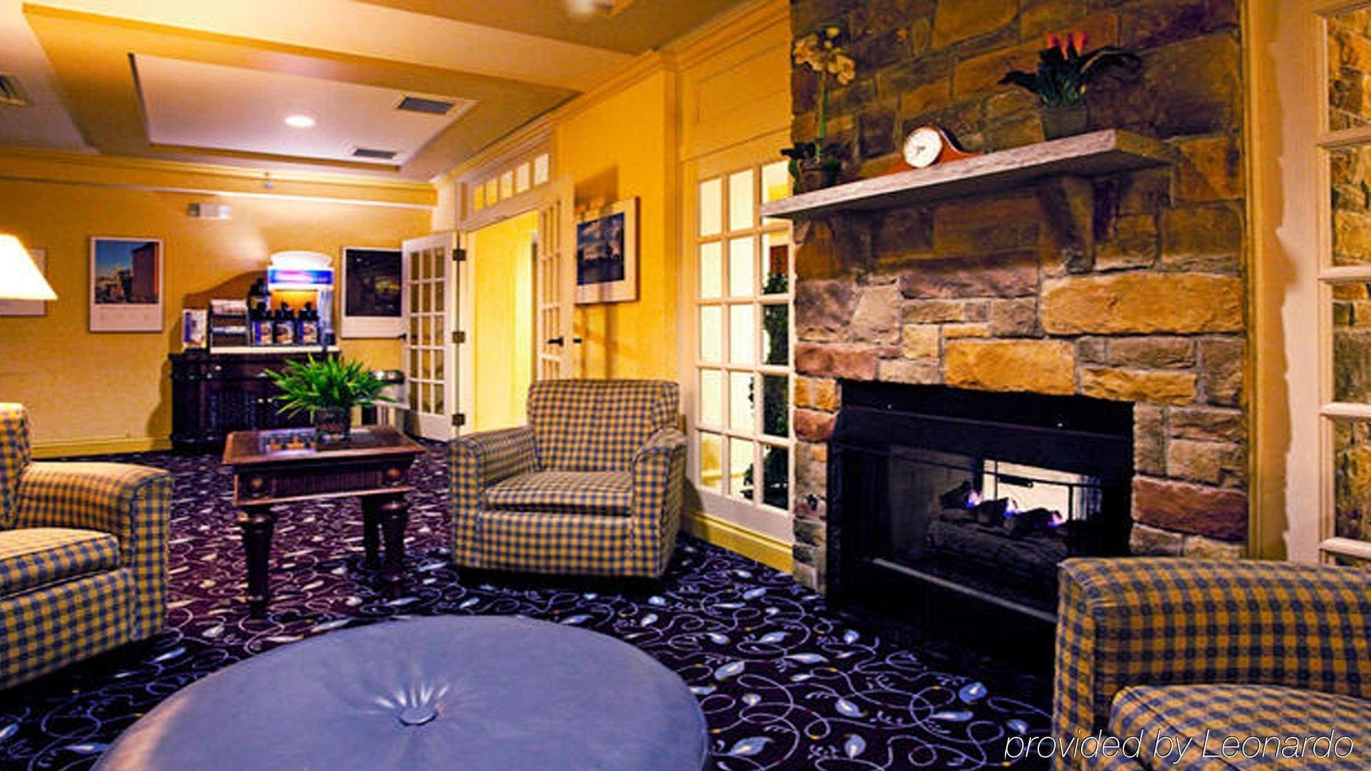 Holiday Inn Express & Suites Buffalo Airport, An Ihg Hotel Cheektowaga Exterior photo